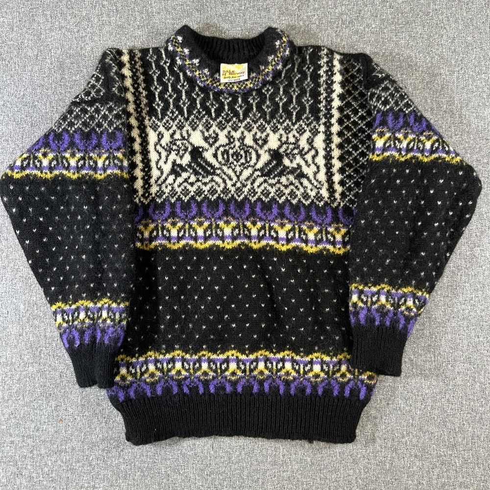 Vintage Dale of Norway Pure New Wool Nordic Ski Sweater Black Purple Mens M Y2K